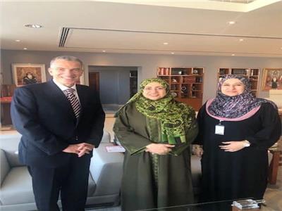 السفير المصري بمسقط يلتقي وزيرة التعليم العالي بسلطنة عمان  