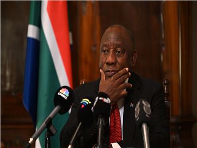 برلمان جنوب أفريقيا يرفض مقترحاً لعزل الرئيس عن منصبه