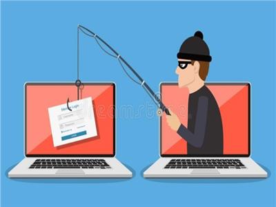 خبير تكنولوجيا معلومات يوضح الفارق بين الاحتيال الإلكتروني والسرقة