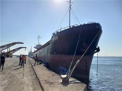 ميناء غرب بورسعيد يستقبل ثالث سفن الصب السائل  