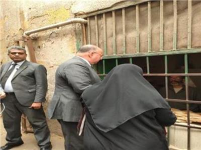 محافظ القاهرة يتفقد المخابز للتأكد من وزن وجودة «العيش» بالسيدة زينب       