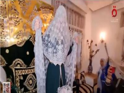 العروس حافية القدمين.. الزفاف في الجزائر يعكس تنوع الموروث الثقافي| فيديو