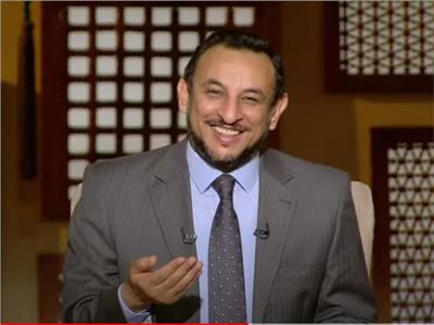 رمضان عبد المعز عن العام الجديد: «نهنئ أنفسنا بميلاد السيد المسيح» | فيديو