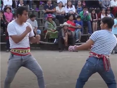 تصفية حسابات قبل العام الجديد.. مهرجان «ضرب وخناقات» في بيرو