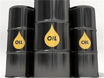 تراجع أسعار النفط مع تأثير زيادة إصابات كوفيد في الصين على آفاق الطلب