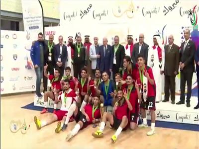 وزير التعليم العالي يهنئ منتخب مصر للجامعات لكرة الصالات لفوزه بكأس البطولة العربية