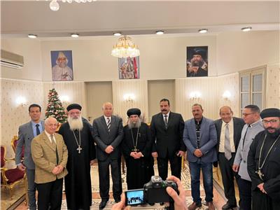 مساعد وزير الداخلية لوسط الصعيد ومدير أمن أسيوط يزوران الكنيسة للتهنئة بعيد الميلاد
