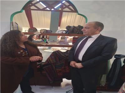 السفير الأردني بالقاهرة يزور معرض «بيت العرب» بقصر القبة.. ويأمل إقامته سنويًا