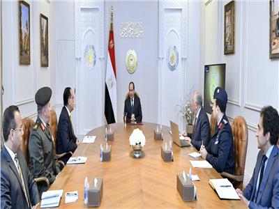 نشاط الرئيس السيسي وأخبار الشأن المحلي يتصدران اهتمامات صحف القاهرة