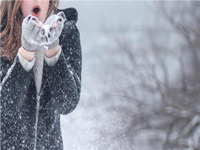 بسبب الأجواء المتقلبة.. نصائح هامة من الصحة لتجنب الإصابة بنزلات البرد الشديدة