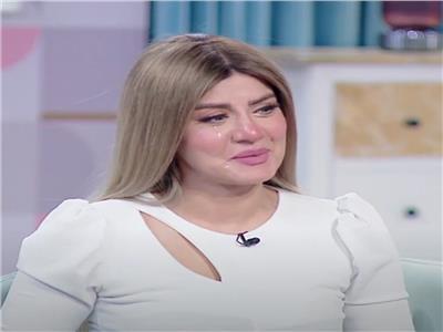 فيديو| مذيعة تنهار على الهواء بسبب وفاة ابنها