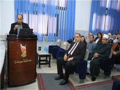 محافظ سوهاج يدشن مبادرة «الألف الذهبية» لدعم تنمية الأسرة المصرية