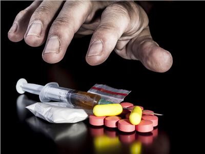 سقوط عصابة سرقة العقاقير المخدرة من مخازن شركة أدوية