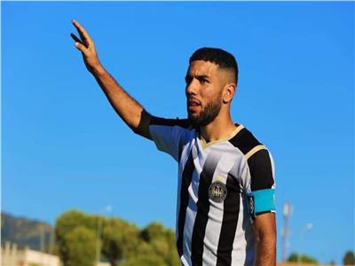 ناقد رياضي يكشف عن سبب تعاقد النادي الأهلي مع الجزائري أحمد القندوسي