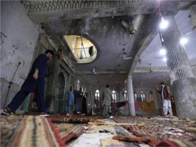 مقتل وإصابة 107 أشخاص في تفجير انتحاري داخل أحد المساجد بباكستان