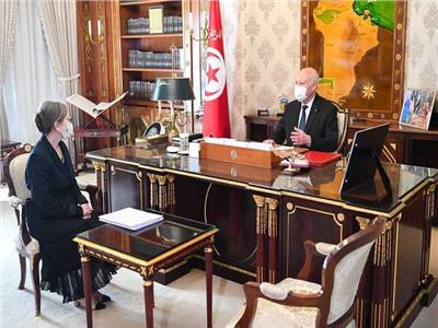 الرئيس التونسي يجري تعديلاً وزاريًا في حكومة نجلاء بودن   