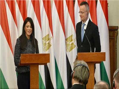 اللجنة المصرية المجرية توقع على مذكرتي تفاهم لتبادل الخبرات بمجال التعاون الدولي