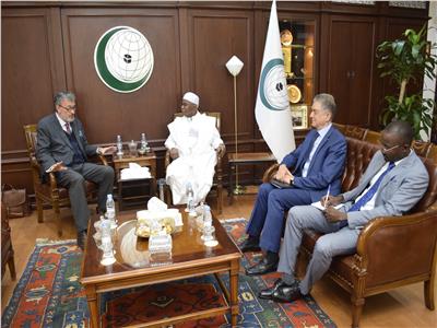 أمين «التعاون الإسلامي» يستقبل السفير البلجيكي لدى الرياض