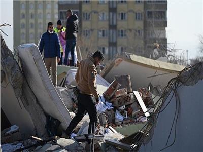 الصحة السورية: ارتفاع عدد ضحايا الزلزال إلى 1347 قتيلًا