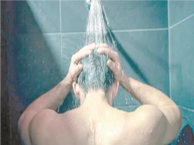 دراسة: الاستحمام اليومي يُحسن تدفق الدم