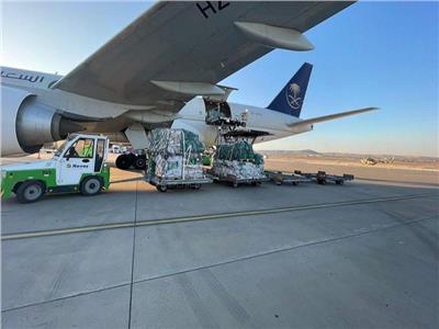 وصول الطائرة الإغاثية 12 مطار غازي عنتاب لمساعدة ضحايا الزلزال 