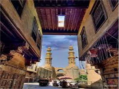 المسار السياحي بالدرب الأحمر.. رحلة عبر الزمن لمزارات القاهرة التاريخية