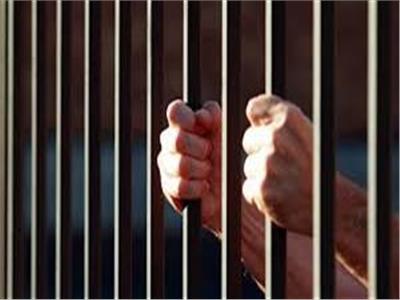 حبس 4 أشخاص لقيامهم بالاتجار بالنقد الأجنبي بالقاهرة 