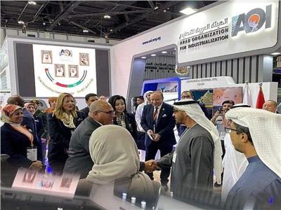 رئيس الإمارات: الصناعات الدفاعية المتطورة تعكس ريادة مصر عربيًا وأفريقيًا