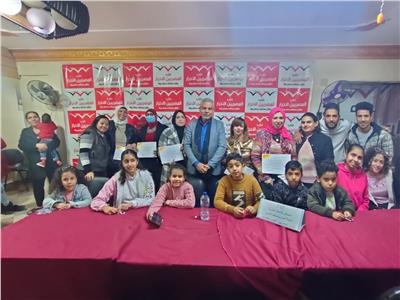 حزب المصريين الأحرار ينظم معرض منتجات المشغولات اليدوية للصم في السويس