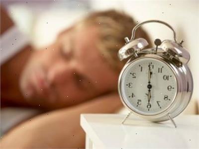 دراسة حديثة: اتباع جدول نوم منتظم يحميك من النوبات القلبية 