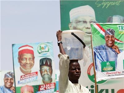 انتخابات في نيجيريا تعرف رئيسًا جديدًا للبلاد وسط أزمة أمنية واقتصادية