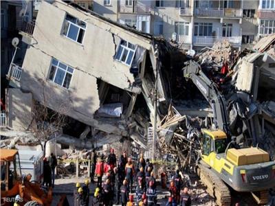 فاروق الباز: الهزات الارتدادية بعد زلزال تركيا المدمر قد تستمر لمدة شهر 