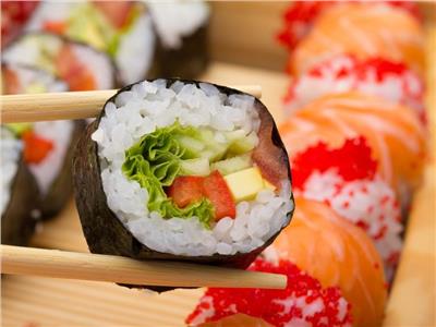 لمحبي «السوشي».. لماذا يأكل اليابانيون السمك والدجاج النيء؟