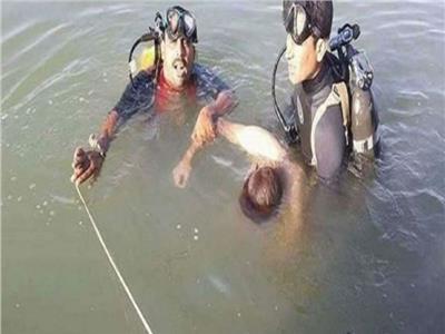 انتشال جثة غريق من نهر النيل في قنا