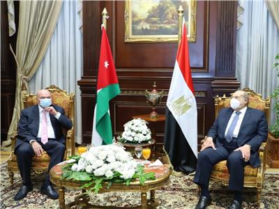 رئيس «الشيوخ» يلتقي رئيس مجلس الأعيان الأردني