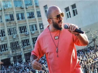 محمود العسيلي يتألق في حفل غنائي بالإسكندرية |صور