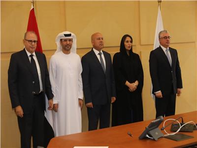 كامل الوزير وسفيرة الإمارات يشهدان توقيع عقود ومذكرات تفاهم في النقل البحري  