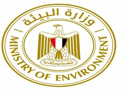 وزيرة البيئة: إجراءات عاجلة للسيطرة على التلوث الزيتي بشاطئ السوايسة