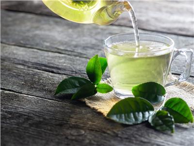 علاج سحري لآلام التهاب.. الشاي الأخضر مع التمارين الرياضية