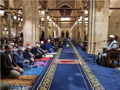 عضو البحوث الإسلامية يدعو المسلمين إلى البعد عن الملهيات في رمضان