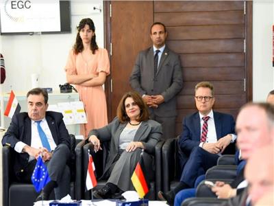 وزيرة الهجرة ونائب رئيسة مفوضية الاتحاد الأوروبي يزوران المركز المصري الألماني للوظائف