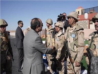 الرئيس السيسي: سعيد بوجودي وسط أبنائي من المقاتلين على أرض سيناء الغالية