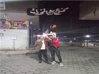 «ممنوع بيع المخدرات».. شباب يرفعون لافتات للتصدي لـ«تجار الكيف» بالمرج 