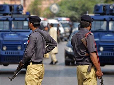 مقتل شرطيين وإرهابي إثر إطلاق نار على الشرطة جنوب غرب باكستان