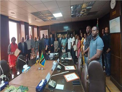 «الكهرباء» تحتفل بانتهاء البرنامج التدريبي لـ 20 متدربًا من تنزانيا