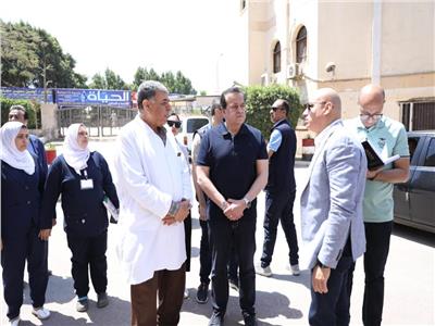  في زيارة مفاجئة.. وزير الصحة يتفقد 3 مستشفيات بالقاهرة والجيزة