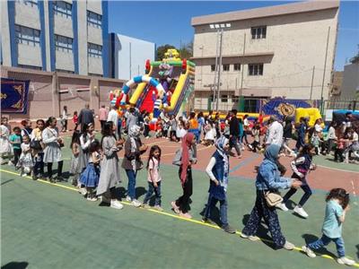 آلاف المواطنين يحتفلون بعيد الفطر في مراكز شباب أسيوط 