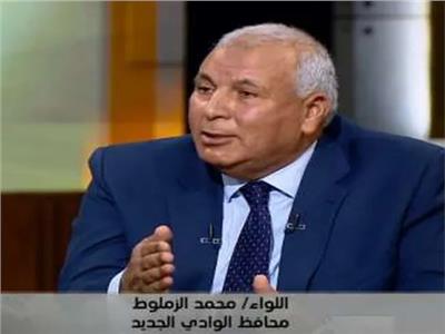 محافظ الوادي الجديد يلتقي وفد الجامعات المصرية للاستفادة من البحث العلمي