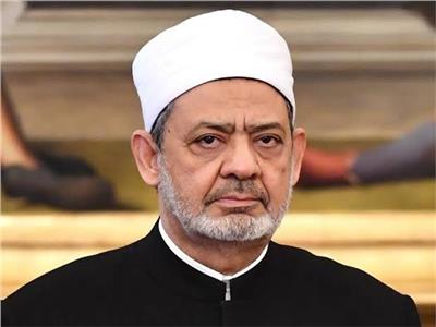 الإمام الأكبر يكرم رئيس جامعة الأزهر لحصوله على المركز الأول في مسابقة التميز الحكومي