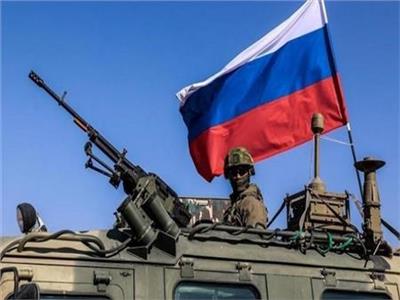 الجارديان: القوات الروسية تكثف هجماتها على مواقع أوكرانية في ذكرى أعياد النصر